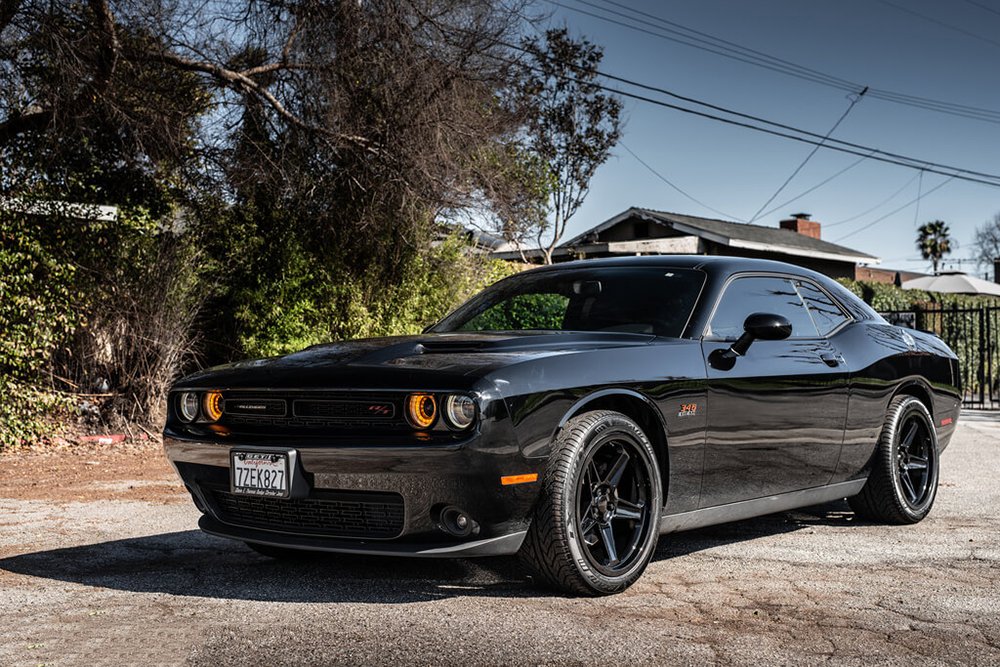 Flow Forged Demon Style - F153 Gloss Black - 20x10.5 | 25